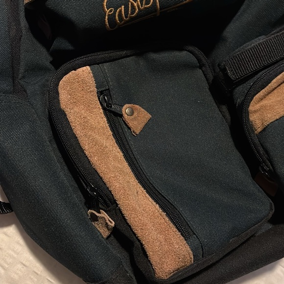 Green and Tan Backpack - Picture 6 of 7